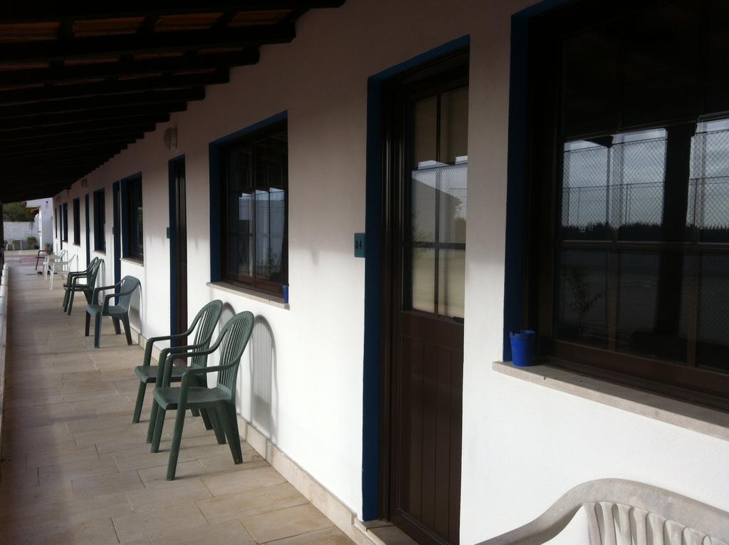 Alentejo Pig Dog Surf Camp Hotel Palhota Екстериор снимка